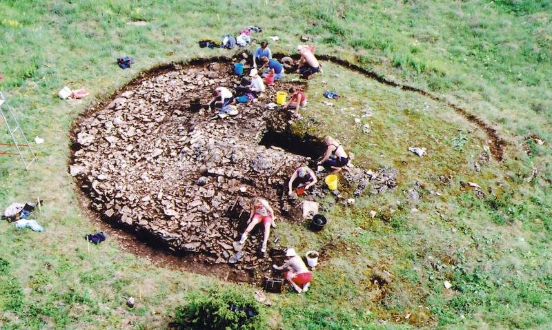 File:Arheoloogilised kaevamised Rebala Lastekangrutel_179.jpg
